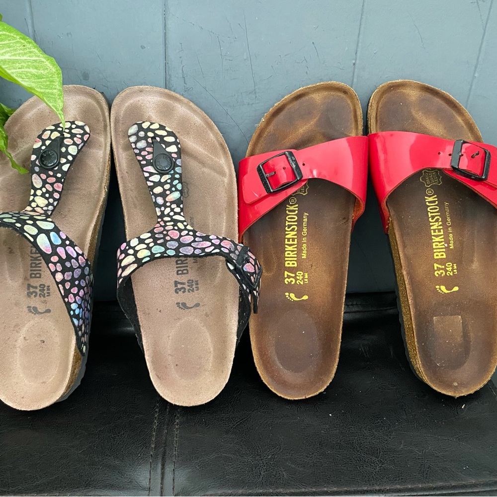 LOT 2 Pre-owned Birkenstock Gizeh & Madrid Sandals Set Red and Multicolor 37/6